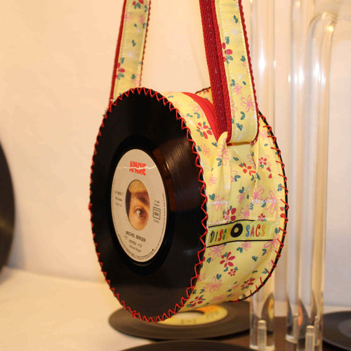 Petit sac à main rond artisanal en disque vinyle et tissu coloré