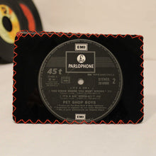 Charger l&#39;image dans la galerie, Portefeuille en disque vinyle. Noir/Pop
