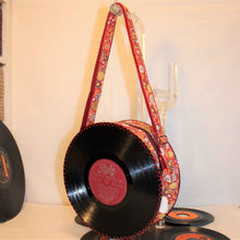 Charger l&#39;image dans la galerie, Sac à main Oldies en disque vinyle 25 cm. Rouge à fleurs
